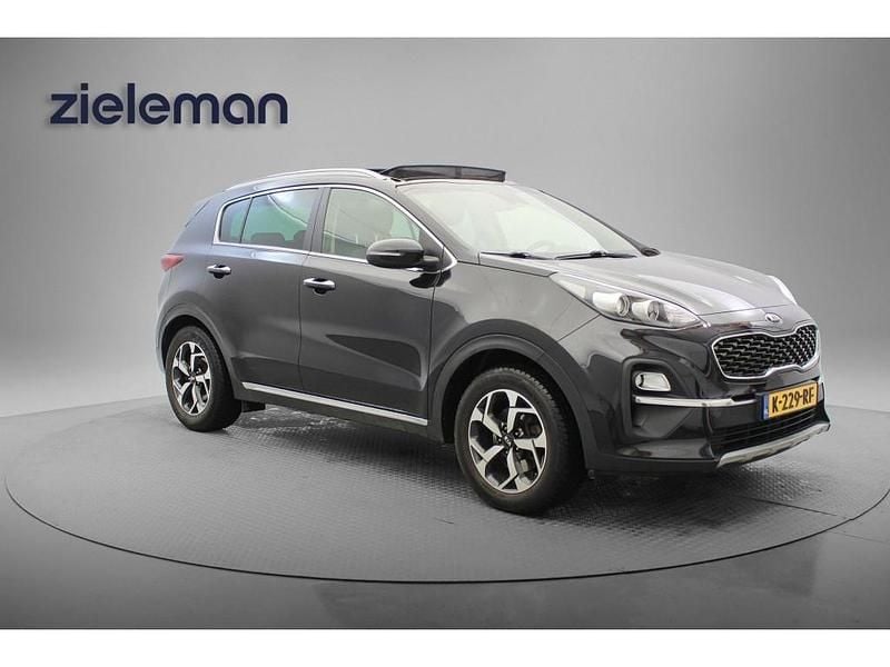 Zwart Occasion 2021 Kia Sportage SUV | € 22.845 (Eerlijke prijs) - Afbeelding 1/4
