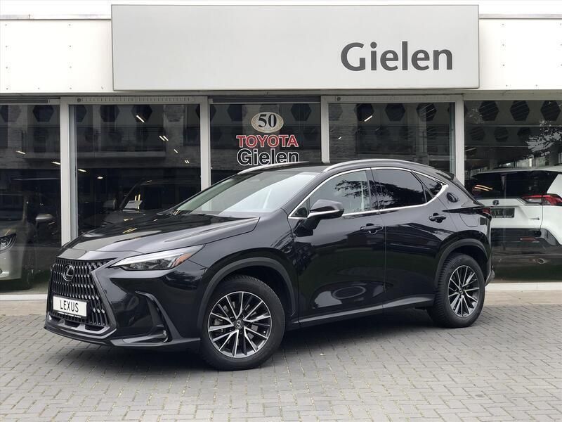 Zwart, metallic lak Gebruikt 2022 Lexus NX450h+ Launch Edition SUV | € 54.900 (Eerlijke prijs) - Afbeelding 1/4