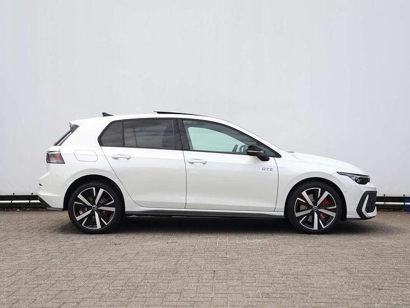 Occasion VW Golf VIII GTE 272 PK (200 kW) 2025 Wit Hatchback