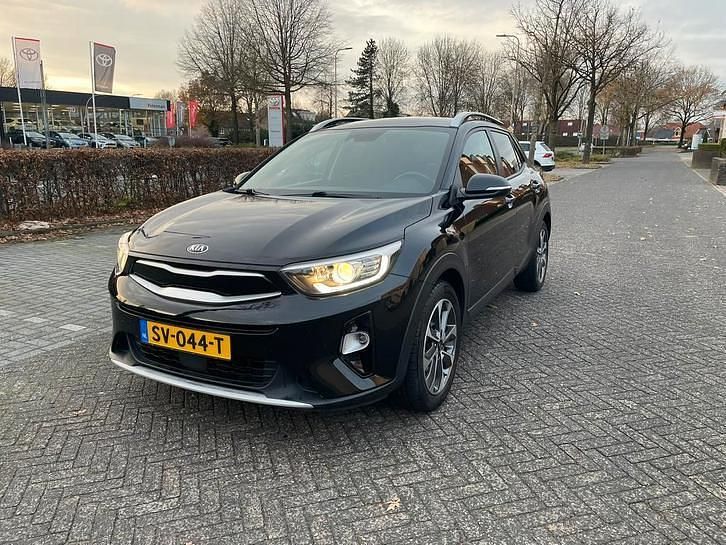 Occasion 2018 Kia Stonic SUV | € 12.500 (Eerlijke prijs) - Afbeelding 1/4