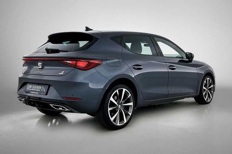 Occasion Seat Leon FR 2023 Grijs Hatchback