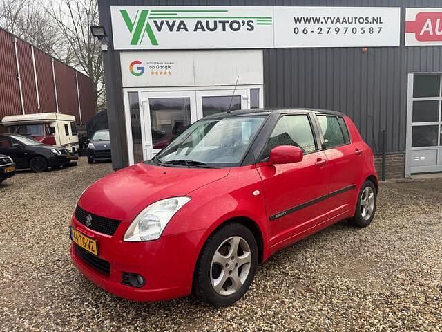 Rood Occasion 2006 Suzuki Swift Sport Hatchback | € 1.745 (Goede deal) - Afbeelding 1/4