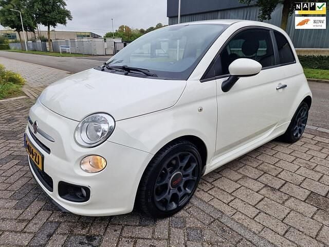 Wit Gebruikt 2014 Fiat 500 Hatchback | € 4.999 (Eerlijke prijs) - Afbeelding 1/4
