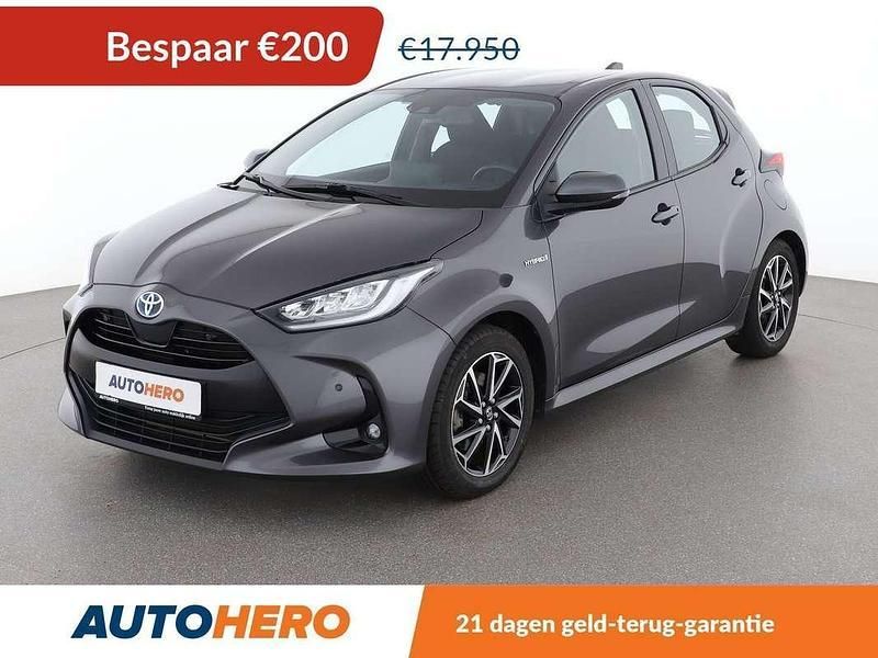 Grijs Gebruikt 2021 Toyota Yaris Hybrid Active Hatchback | € 17.949 (Eerlijke prijs) - Afbeelding 1/3