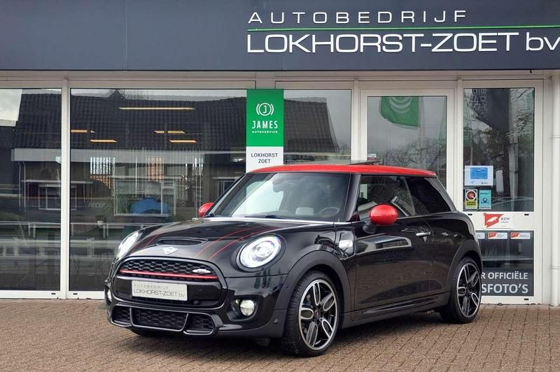 Zwart Gebruikt 2018 Mini John Cooper Works Hatchback | € 23.950 (Eerlijke prijs) - Afbeelding 1/4