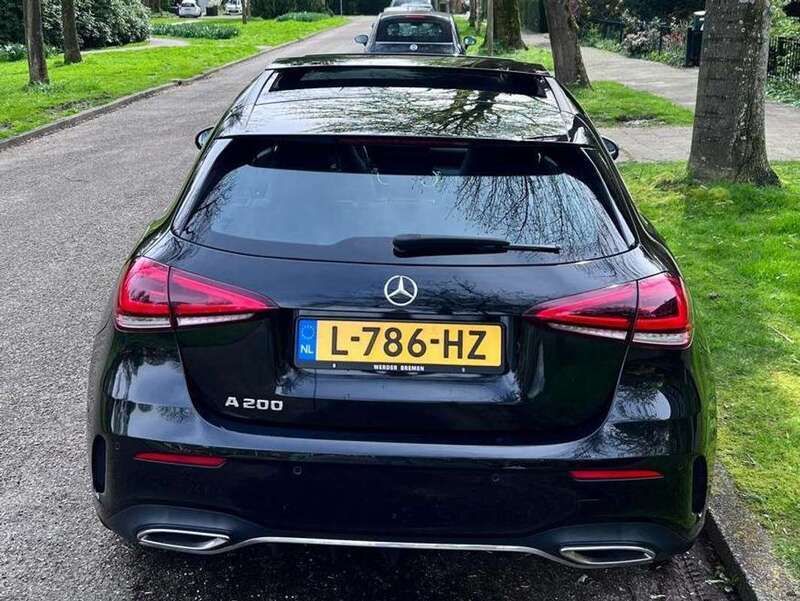 Zwart Gebruikt 2019 Mercedes A200 Premium Plus Hatchback | € 27.250 (Eerlijke prijs) - Afbeelding 1/4
