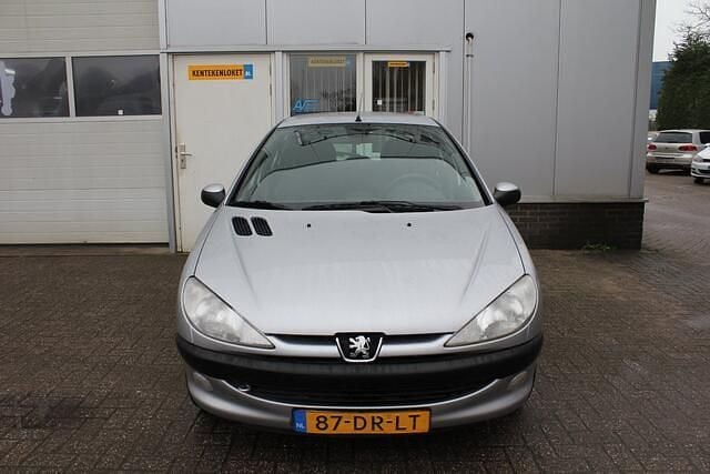 Occasion Peugeot 206 75 PK (55 kW) 2000 Grijs (metallic) Hatchback