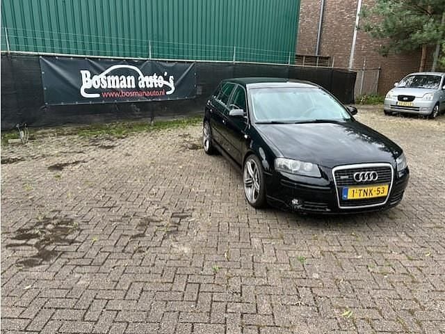 Zwart Gebruikt 2007 Audi A3 Sportback Attraction Hatchback | € 2.250 (Goede deal) - Afbeelding 1/4