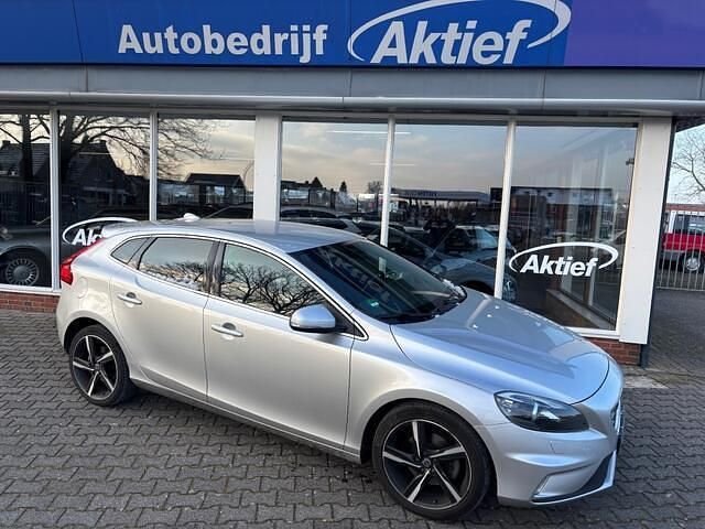 Occasion Volvo V40 Summum 153 PK (112 kW) 2016 Grijs (metallic) Hatchback