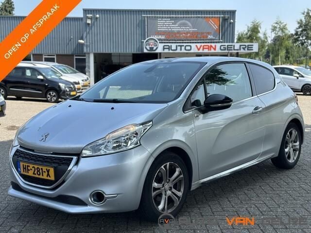 Grijs Gebruikt 2013 Peugeot 208 Envy Hatchback | € 3.499 (Super prijs) - Afbeelding 1/4