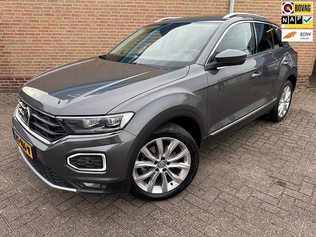 Grijs Gebruikt 2018 VW T-Roc Sport SUV | € 19.950 (Eerlijke prijs) - Afbeelding 1/4
