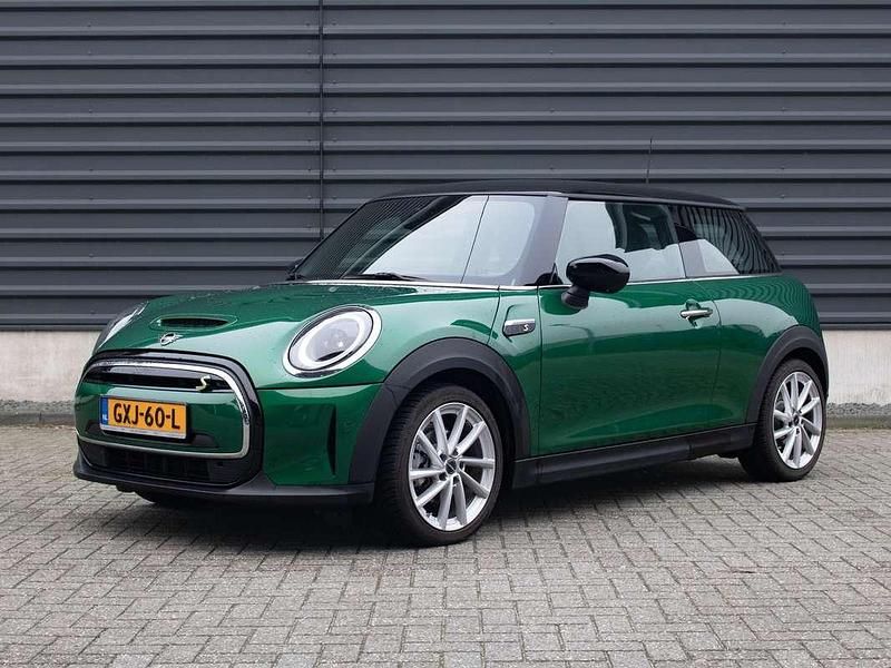 Groen Gebruikt 2021 Mini Cooper SE Classic Hatchback | € 17.450 (Goede deal) - Afbeelding 1/4