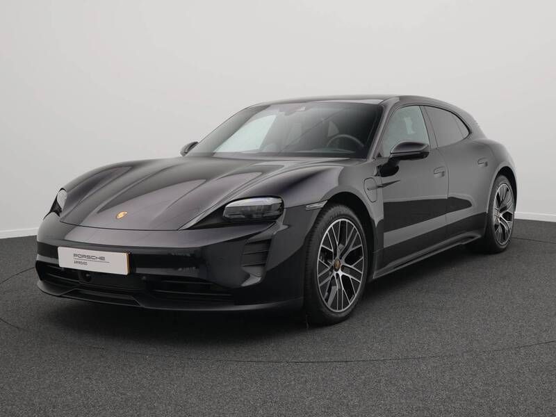 Diepzwart metallic Gebruikt 2022 Porsche Taycan GTS Sport Turismo Sedan | € 89.750 (Duur) - Afbeelding 1/4