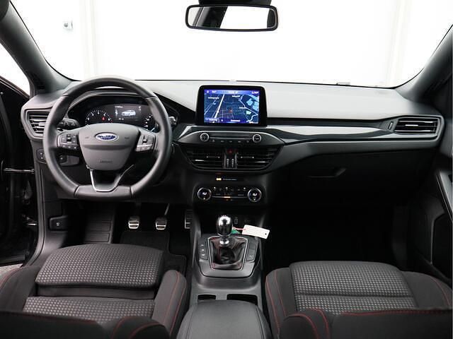 Zwart Gebruikt 2020 Ford Focus Business Edition Stationwagen | € 14.450 (Eerlijke prijs) - Afbeelding 1/4