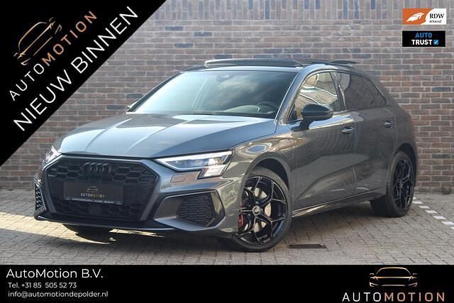 Grijs Gebruikt 2022 Audi A3 Sportback S-Line Hatchback | € 32.950 (Goede deal) - Afbeelding 1/4