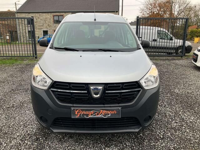 Occasion Dacia Dokker 102 PK (75 kW) 2018 Grijs MPV