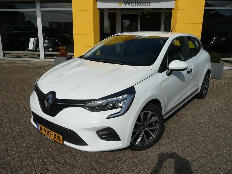 Wit Gebruikt 2021 Renault Clio V Business Hatchback | € 15.940 (Eerlijke prijs) - Afbeelding 1/3