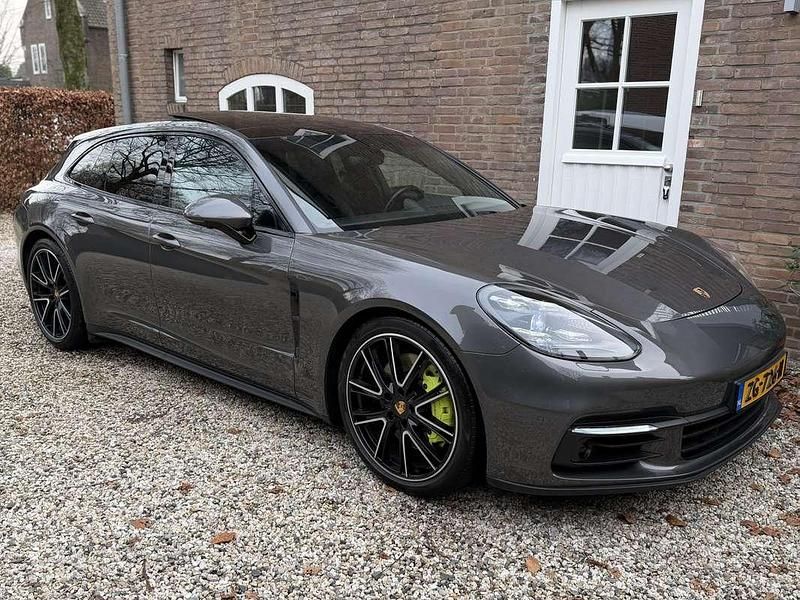 Occasion Porsche Panamera Sport Turismo 462 PK (339 kW) 2018 Grijs Stationwagen