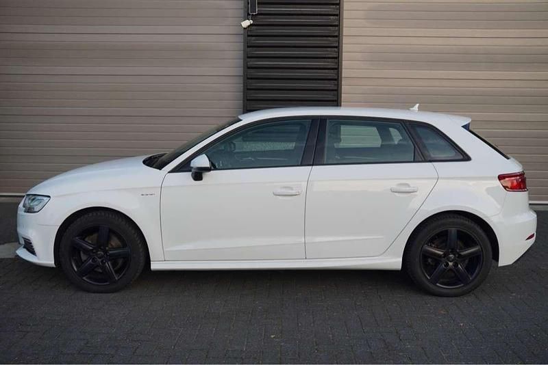 Occasion Audi A3 Sportback e-tron Premium 150 PK (110 kW) 2016 Wit Hatchback