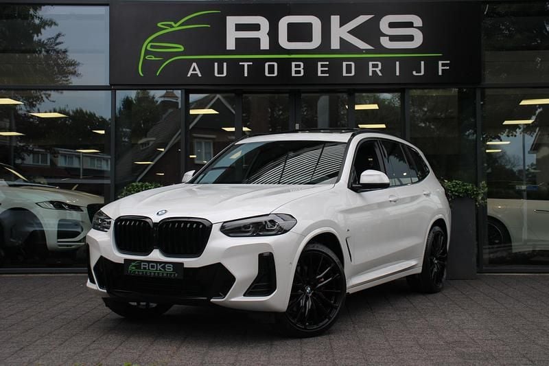 Wit Gebruikt 2022 BMW X3 Executive SUV | € 54.850 (Eerlijke prijs) - Afbeelding 1/4