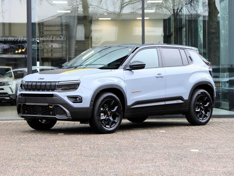 Nieuw Jeep Avenger North 145 PK (106 kW) 2026 Grijs SUV