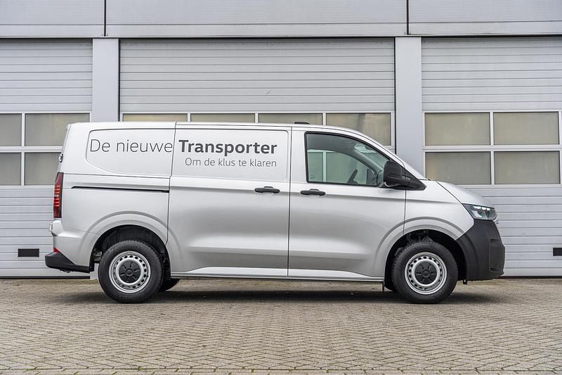 Occasion VW Transporter Life 110 PK (80 kW) 2024 Grijs Van