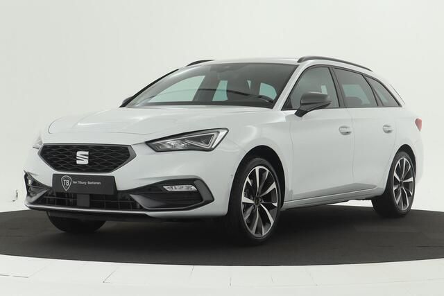 Wit Nieuw 2024 Seat Leon Business Stationwagen | € 45.191 - Afbeelding 1/4