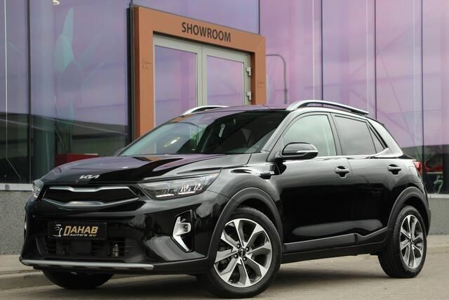 Zwart Gebruikt 2023 Kia Stonic Platinum Edition SUV | € 22.900 (Eerlijke prijs) - Afbeelding 1/4