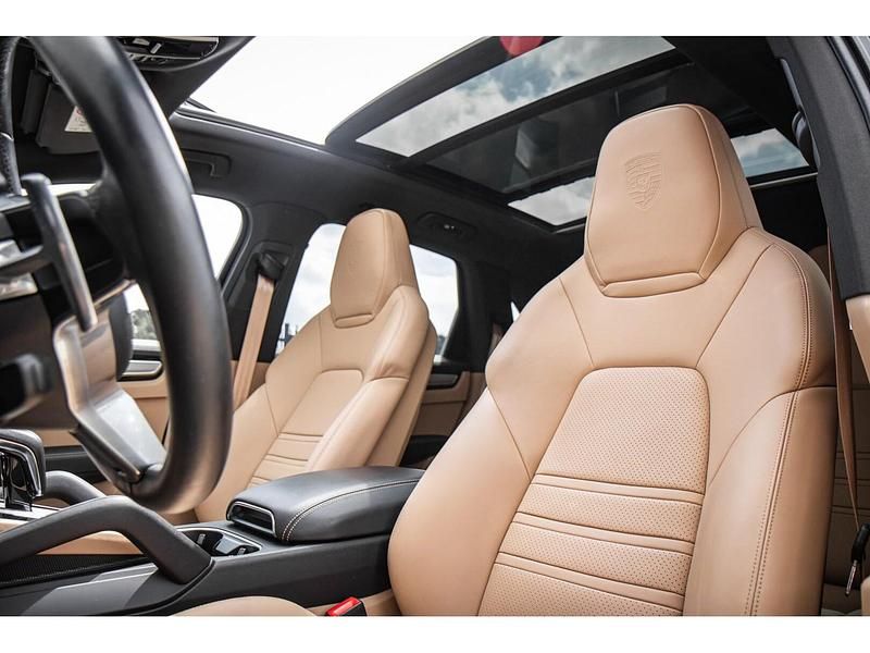 Occasion Porsche Cayenne Platinum Edition 463 PK (340 kW) 2022 Zwart SUV
