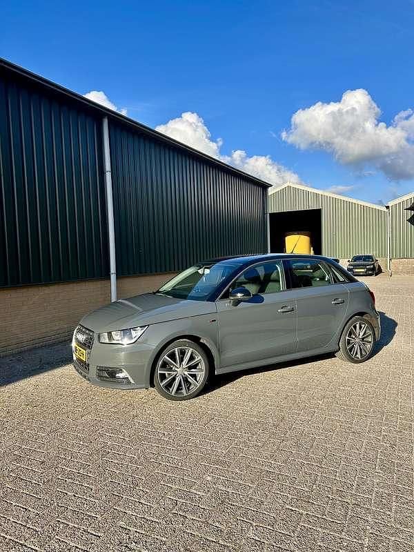 Grijs Gebruikt 2017 Audi A1 Hatchback | € 11.950 (Eerlijke prijs) - Afbeelding 1/4