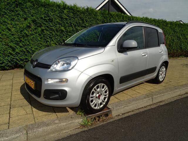 Grijs Gebruikt 2013 Fiat Panda Lounge Hatchback | € 6.450 (Eerlijke prijs) - Afbeelding 1/4