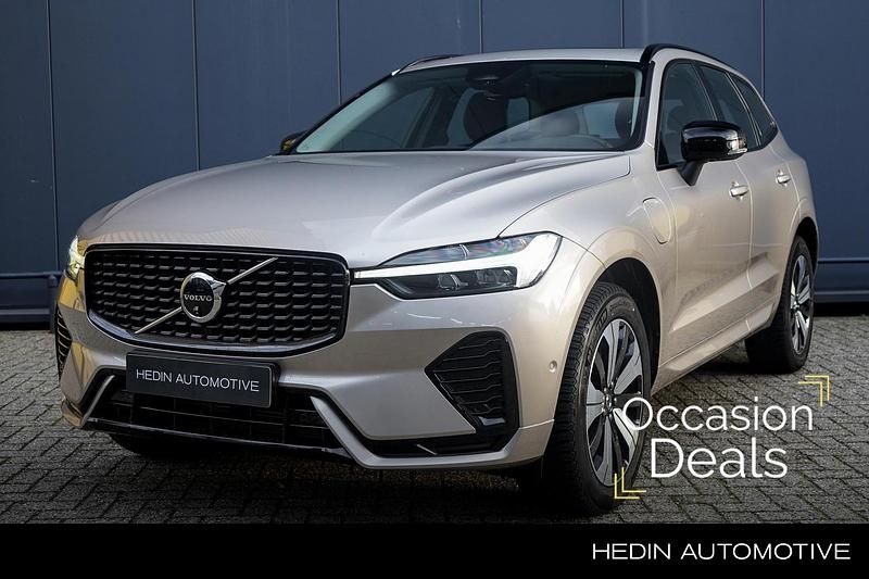 Grijs Occasion 2025 Volvo XC60 Plus SUV | € 57.995 (Eerlijke prijs) - Afbeelding 1/4