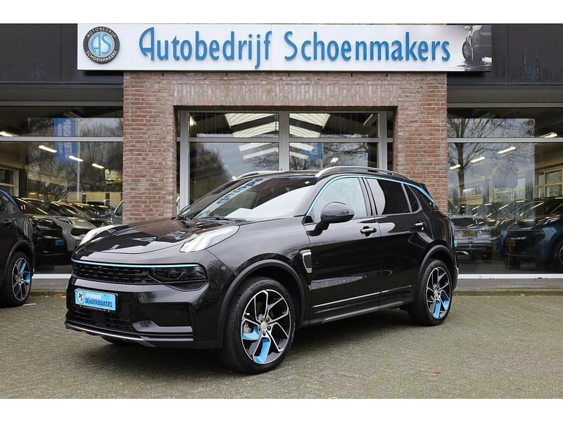 Zwart Occasion 2023 Lynk & Co 01 SUV | € 26.445 (Eerlijke prijs) - Afbeelding 1/4