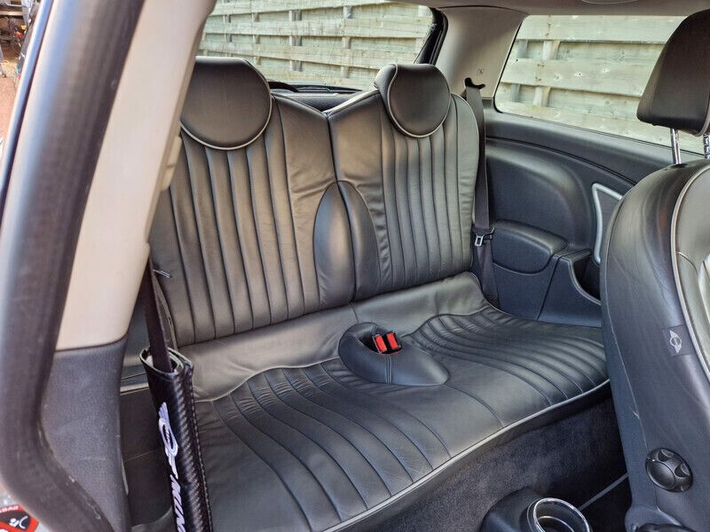 Occasion Mini ONE Pepper 90 PK (66 kW) 2006 Grijs, metallic lak Hatchback