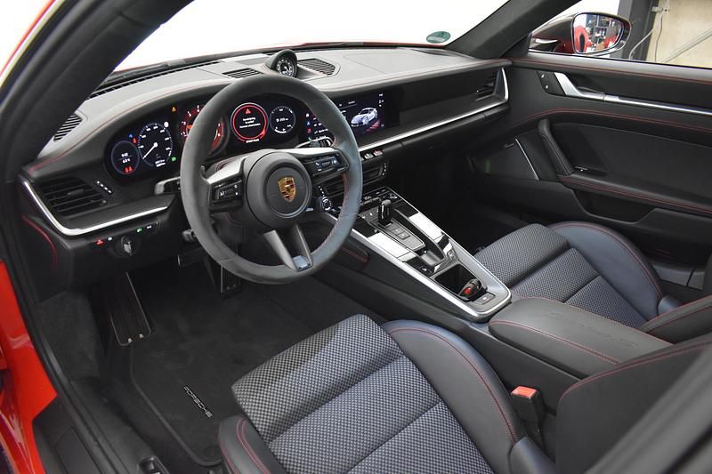 Occasion Porsche 911 Turbo S Sport 651 PK (478 kW) 2022 Rood Coupé