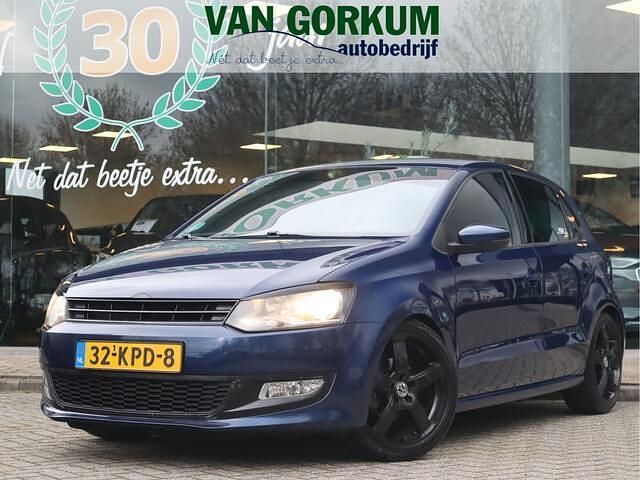 Blauw Occasion 2010 VW Polo Highline Hatchback | € 4.450 (Eerlijke prijs) - Afbeelding 1/4