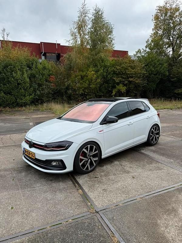 Wit Gebruikt 2018 VW Polo Hatchback | € 20.950 (Iets duurder) - Afbeelding 1/4