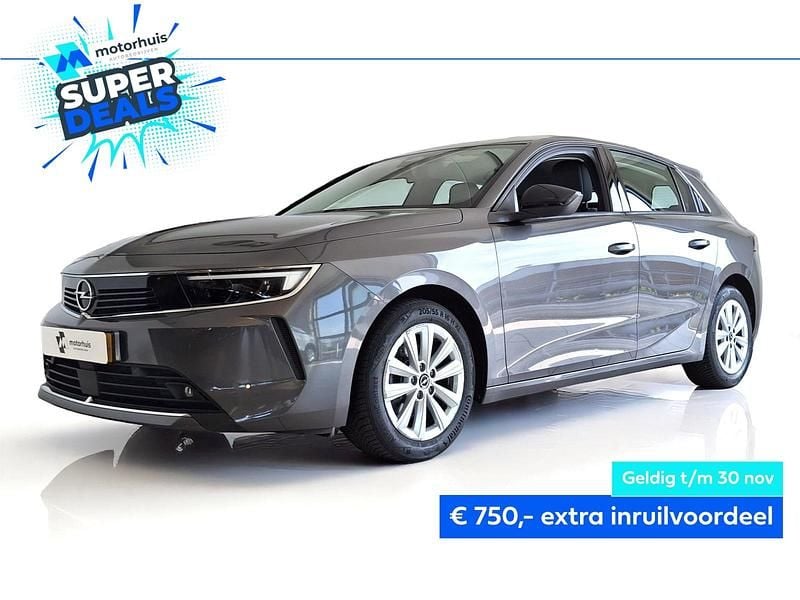 Grijs Gebruikt 2022 Opel Astra Edition Hatchback | € 17.445 (Eerlijke prijs) - Afbeelding 1/4