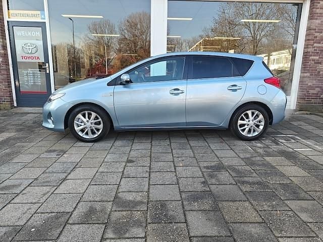 Occasion Toyota Auris Hybrid 99 PK (72 kW) 2014 Blauw Hatchback