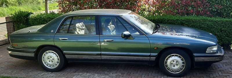 Blauw Gebruikt 1995 Buick Park Avenue Sedan | € 6.500 - Afbeelding 1/4