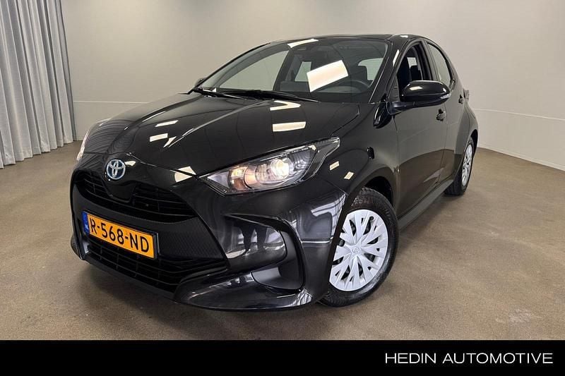 Occasion Toyota Yaris Hybrid Active 116 PK (85 kW) 2022 Zwart Hatchback