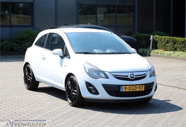 Wit Gebruikt 2014 Opel Corsa Business Hatchback | € 2.387 (Goede deal) - Afbeelding 1/4