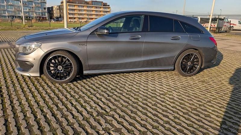 Occasion Mercedes CLA45 AMG Shooting Brake AMG 2015 Grijs (metallic) Stationwagen
