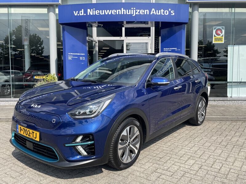 Blauw, metallic lak Gebruikt 2022 Kia e-Niro SUV | € 25.945 (Eerlijke prijs) - Afbeelding 1/4