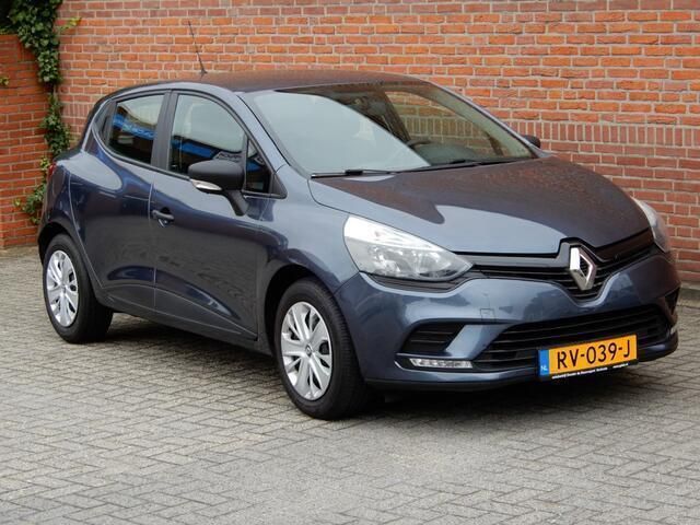 Grijs Gebruikt 2018 Renault Clio IV Life Hatchback | € 12.950 (Duur) - Afbeelding 1/4