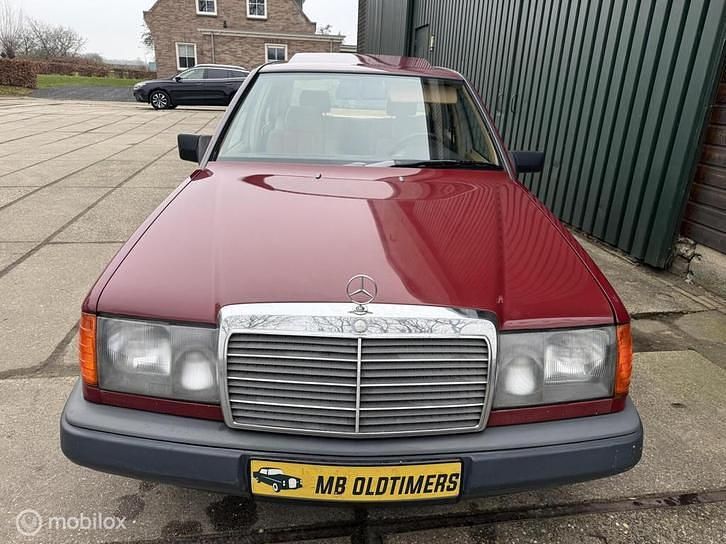 Occasion Mercedes E300 113 PK (83 kW) 1987