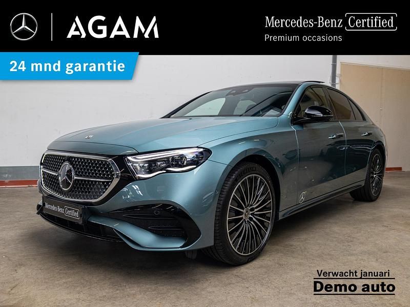 Groen Gebruikt 2025 Mercedes E300 Sport Edition Sedan | € 71.950 - Afbeelding 1/4