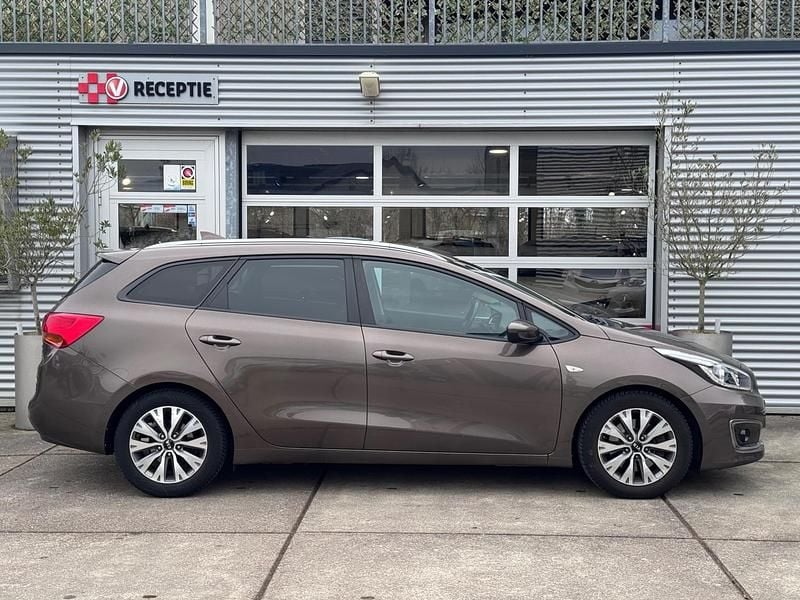Occasion Kia Ceed 120 PK (88 kW) 2018 Bruin Hatchback
