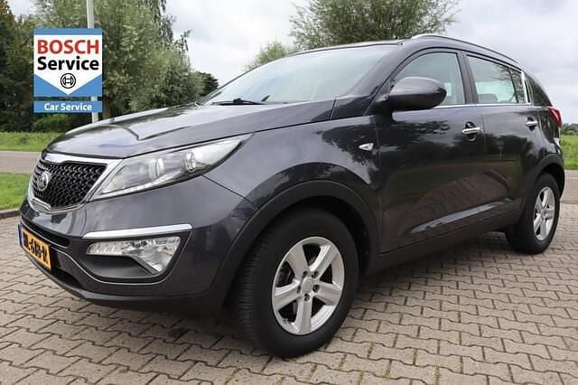 Grijs Gebruikt 2015 Kia Sportage SUV | € 13.650 (Eerlijke prijs) - Afbeelding 1/4