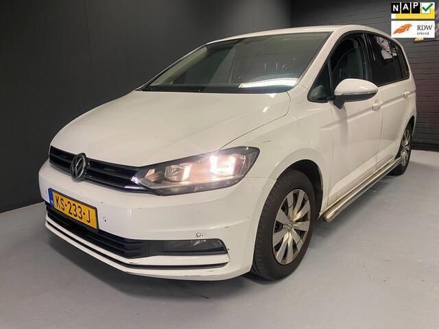 Wit Gebruikt 2017 VW Touran Comfortline MPV | € 7.499 (Goede deal) - Afbeelding 1/4